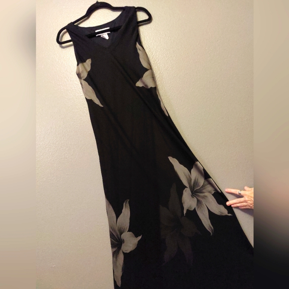 Black Floral Retro Maxi Dress